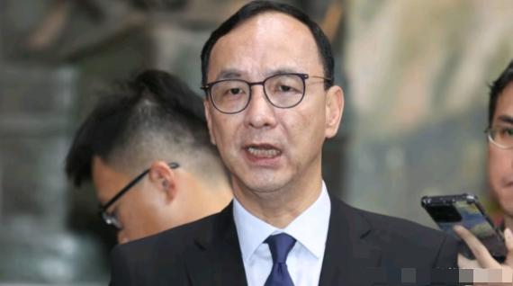 朱立伦退而不休！郑丽文不松口，美国在台协会跟朱立伦进行会面！4月17日，根据岛内