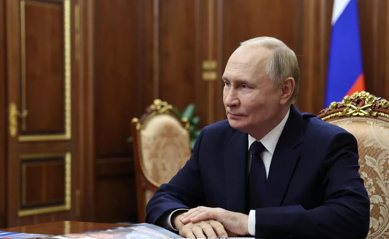 【普京向所有把俄罗斯视为可靠伙伴的人表示感谢】俄罗斯总统弗拉基米尔·普京向所有把