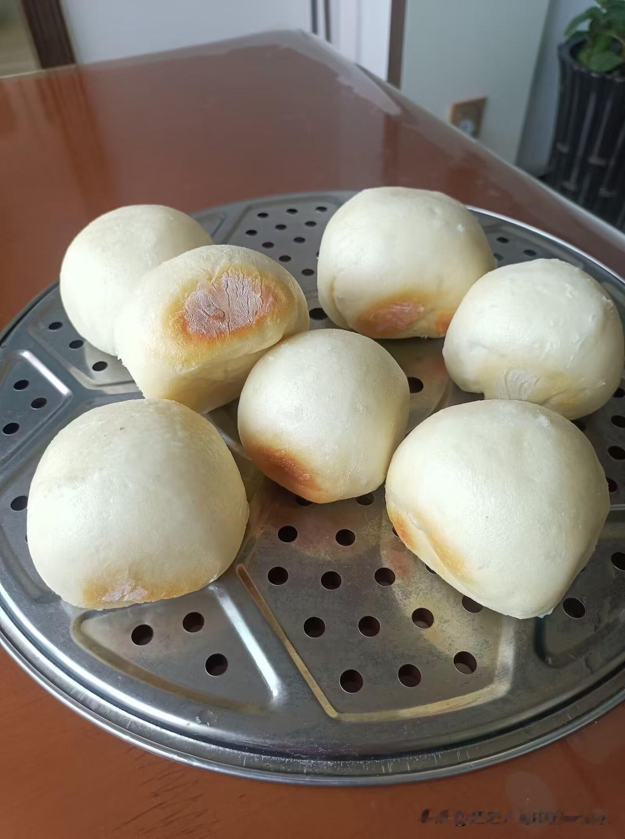 我在老家快待了三个月了，打算五一节这天，带着一周岁多一点的小孙孙回我平时生活的外