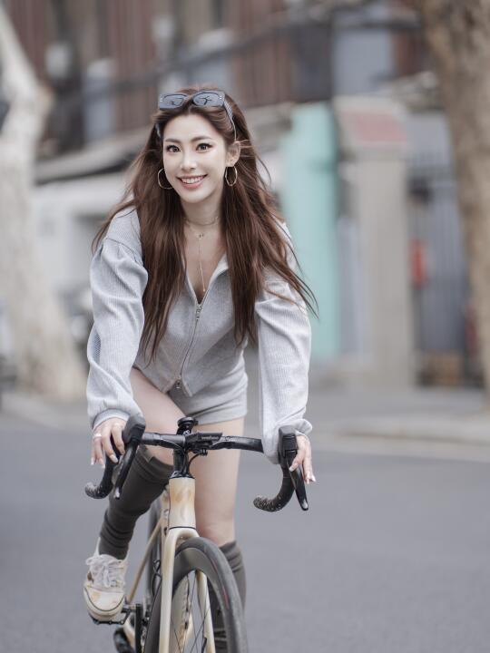 30岁才发现：热爱与坚持，才是最美的人生滤镜