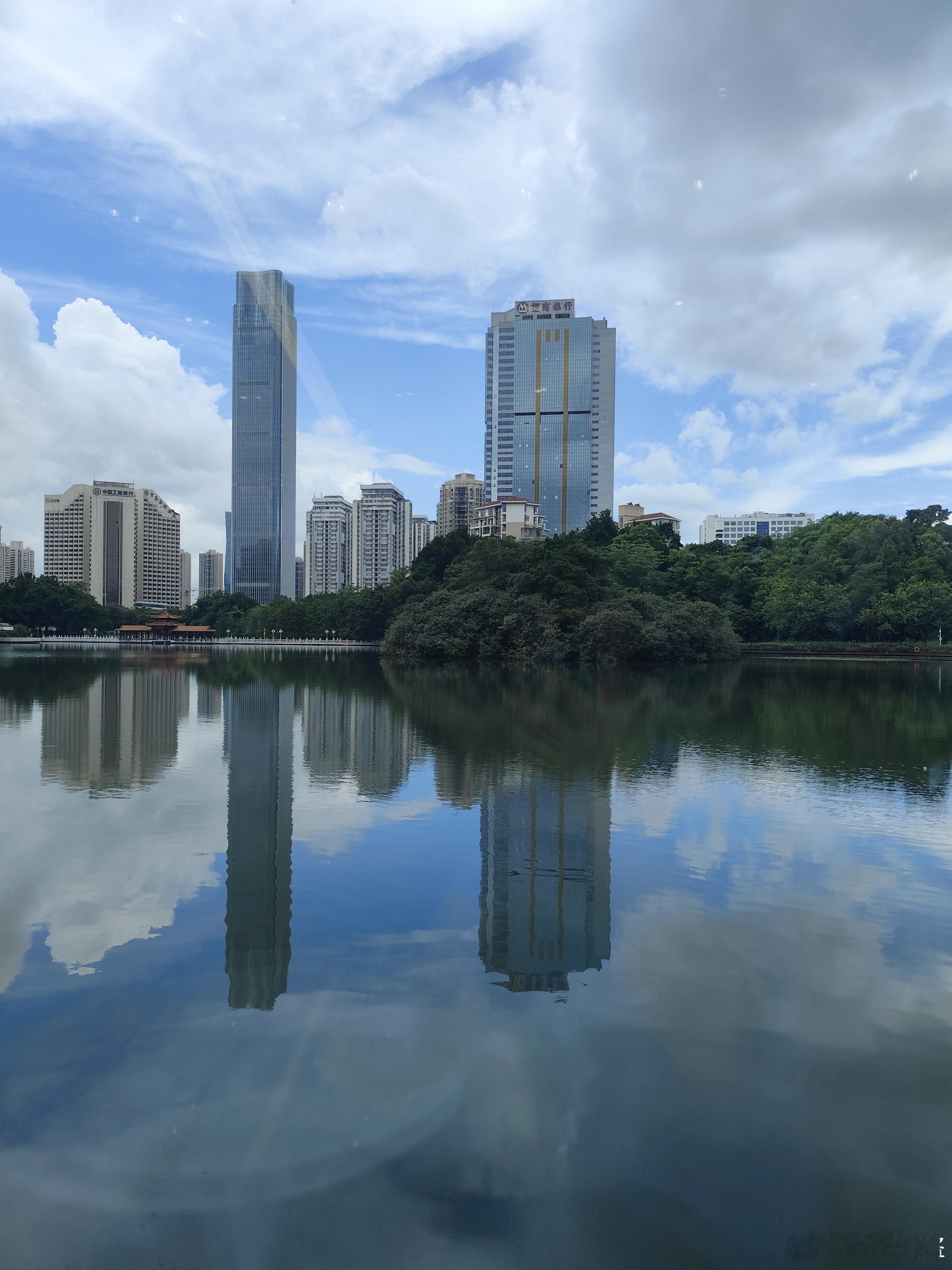 把下限交给纪律，把上限交给运气。未来一段时间不直播了，好好看看之前的微博和直播，