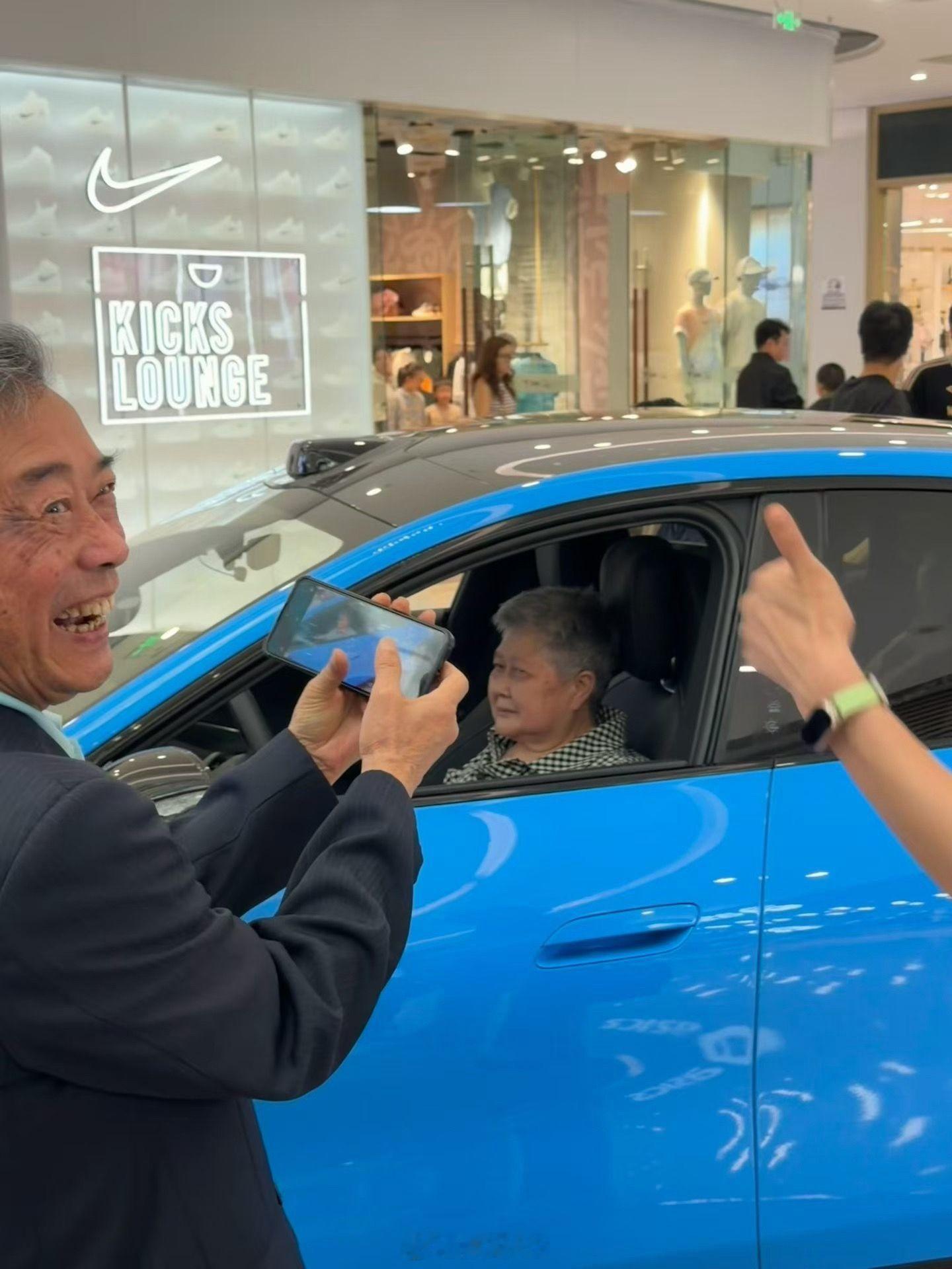 真正的好产品能带给人们发自内心的笑容与开心，这就是小米汽车的魅力