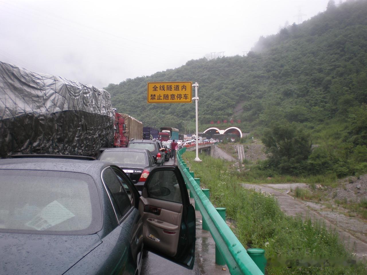 西安人、陕南人狂喜！9月18日，西康高铁全线4座新建客站全部完成竣工验收，牛背梁