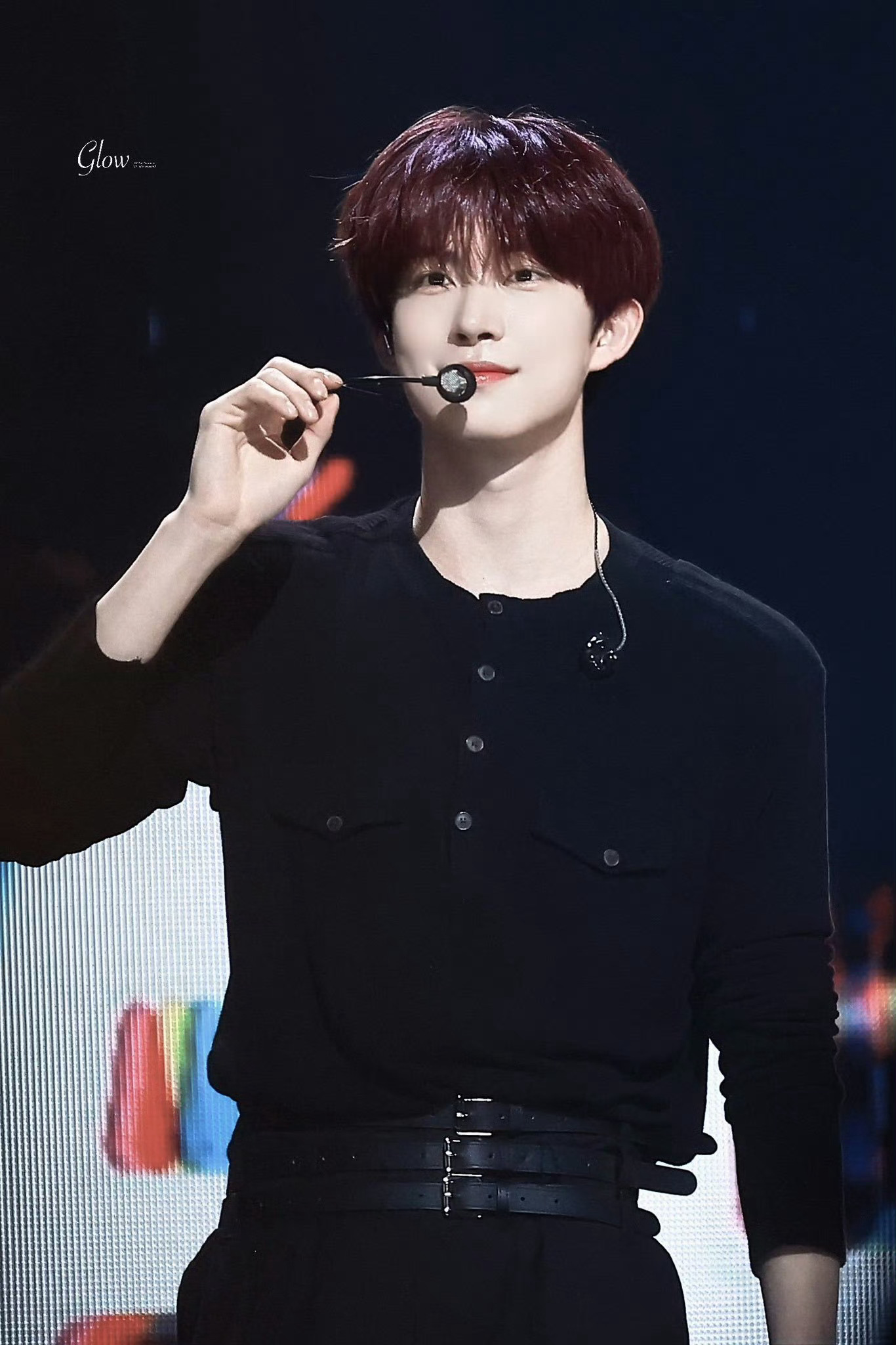 当年扫射恋哥癖的时候我躲在金虔佑 怀里连枪声都没听到 