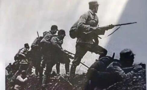 1947年4月，刘邓大军发起汤阴攻坚战，攻克了汤阴城，抓获了孙殿英。孙殿英在抗战