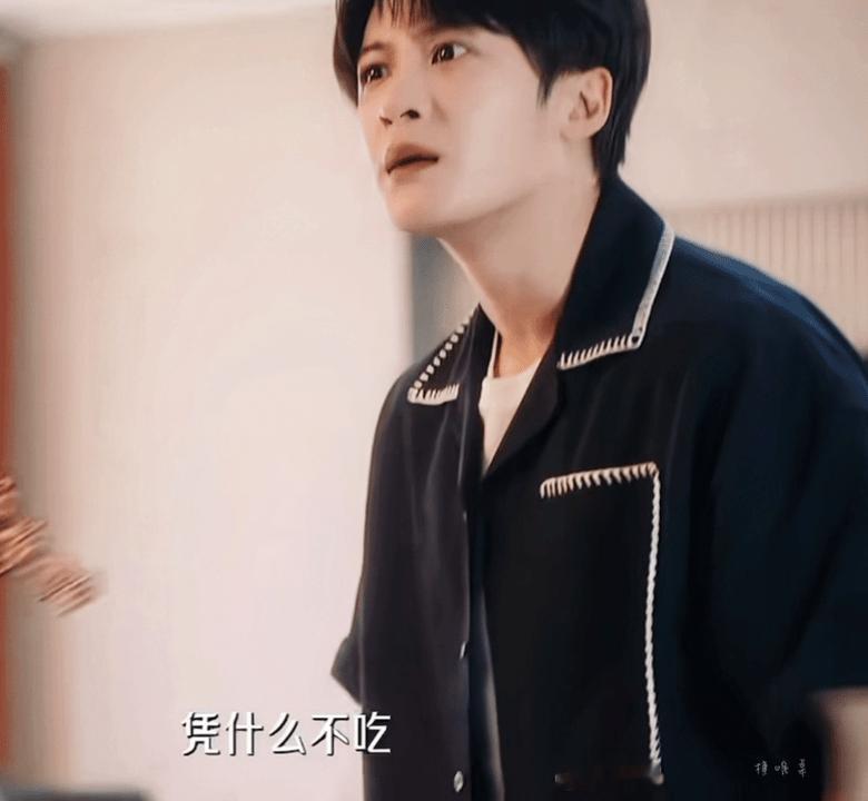 对外冷静运筹帷幄是年上担当，对内嘴硬爱闹爱吃醋，活成姐姐专属年下 