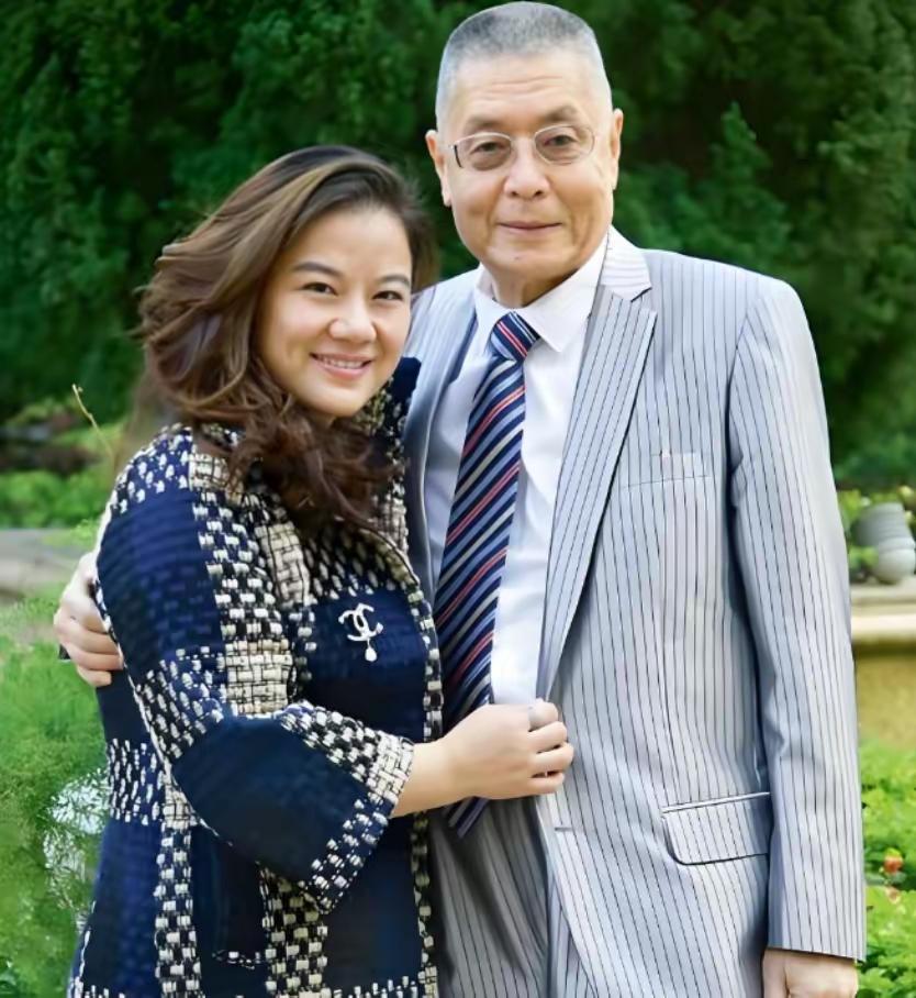 2017年，钢琴大师刘诗昆迎娶了学生孙颖，经过商量，婚后2人没打算要孩子，毕竟刘