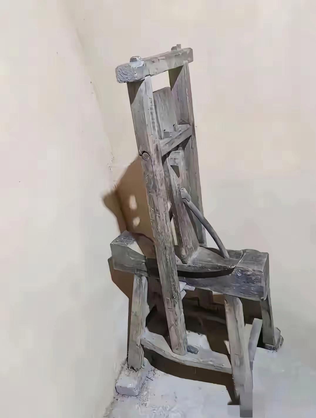 我打听了一圈，没人能认出来这个干什么的，有知道的告诉我一下[耶]