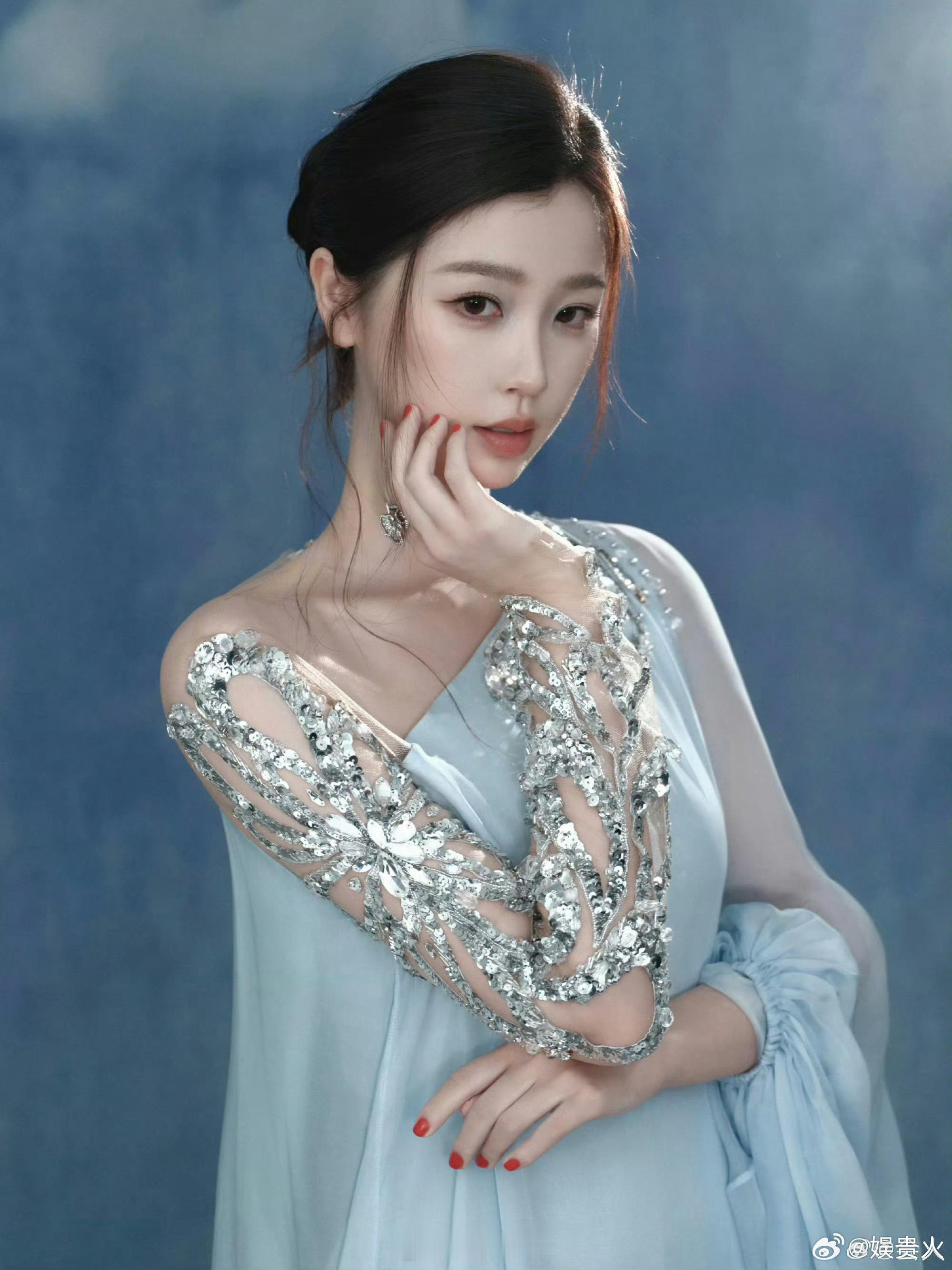 王一栩官宣与虞书欣三搭王一栩虞书欣三搭新剧年底开拍 王一栩官宣将和虞书欣一起出演