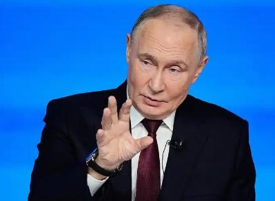 俄罗斯说了一句话，西方各国直接睡不好觉了，俄罗斯外长拉夫罗夫表示，如果有人敢侵犯