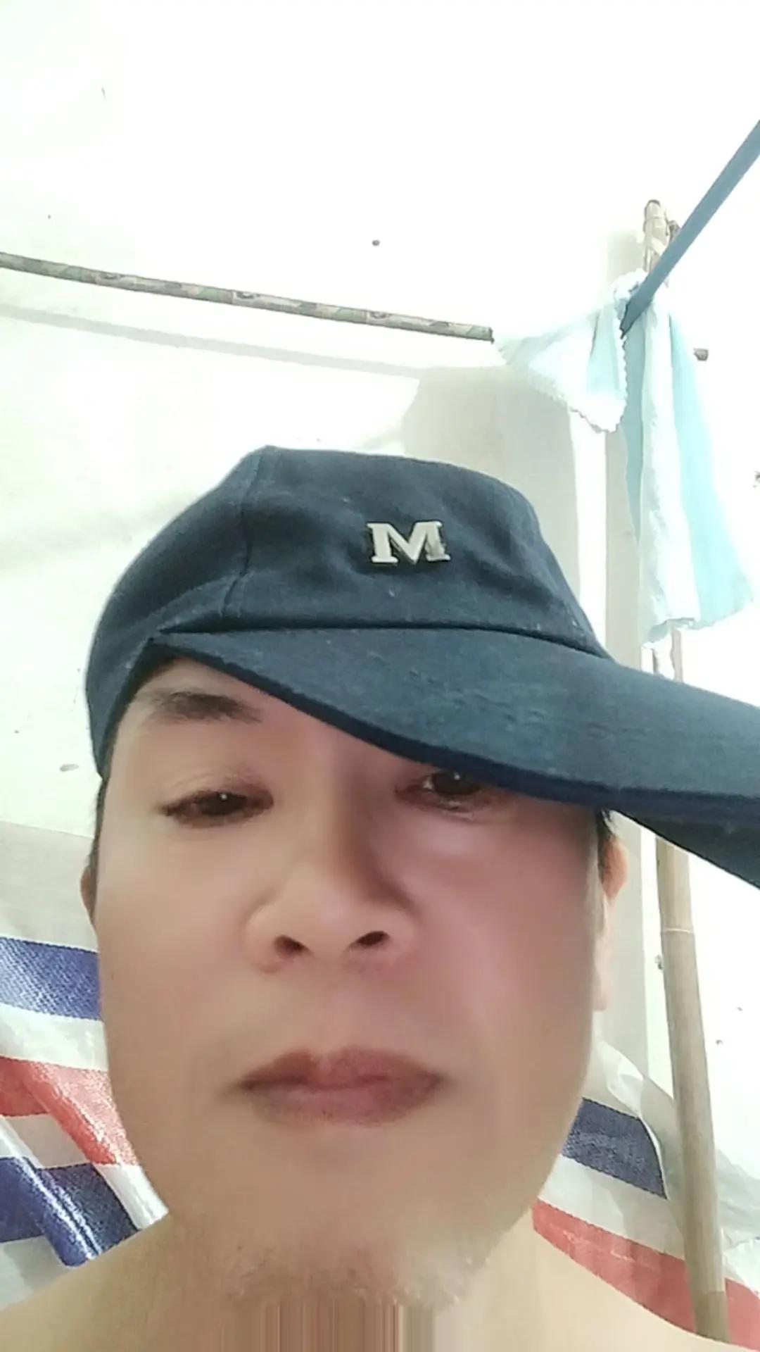 四十五岁失业了与四十五没老婆那个更惨？