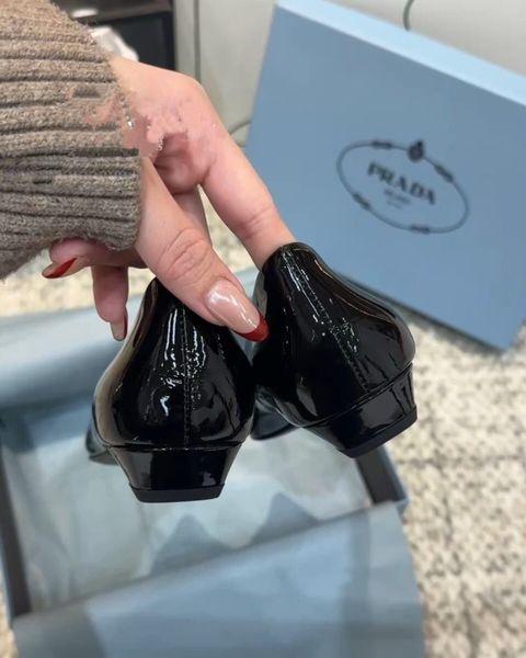 Call me小嗲千金💭Prada24
📍福州 
家人们！Prada这双黑绑