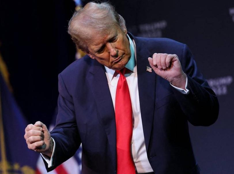 老特疯了吗？
又干回老本行！
在公海打劫我国商船！


美国在公海拦截了一艘商船