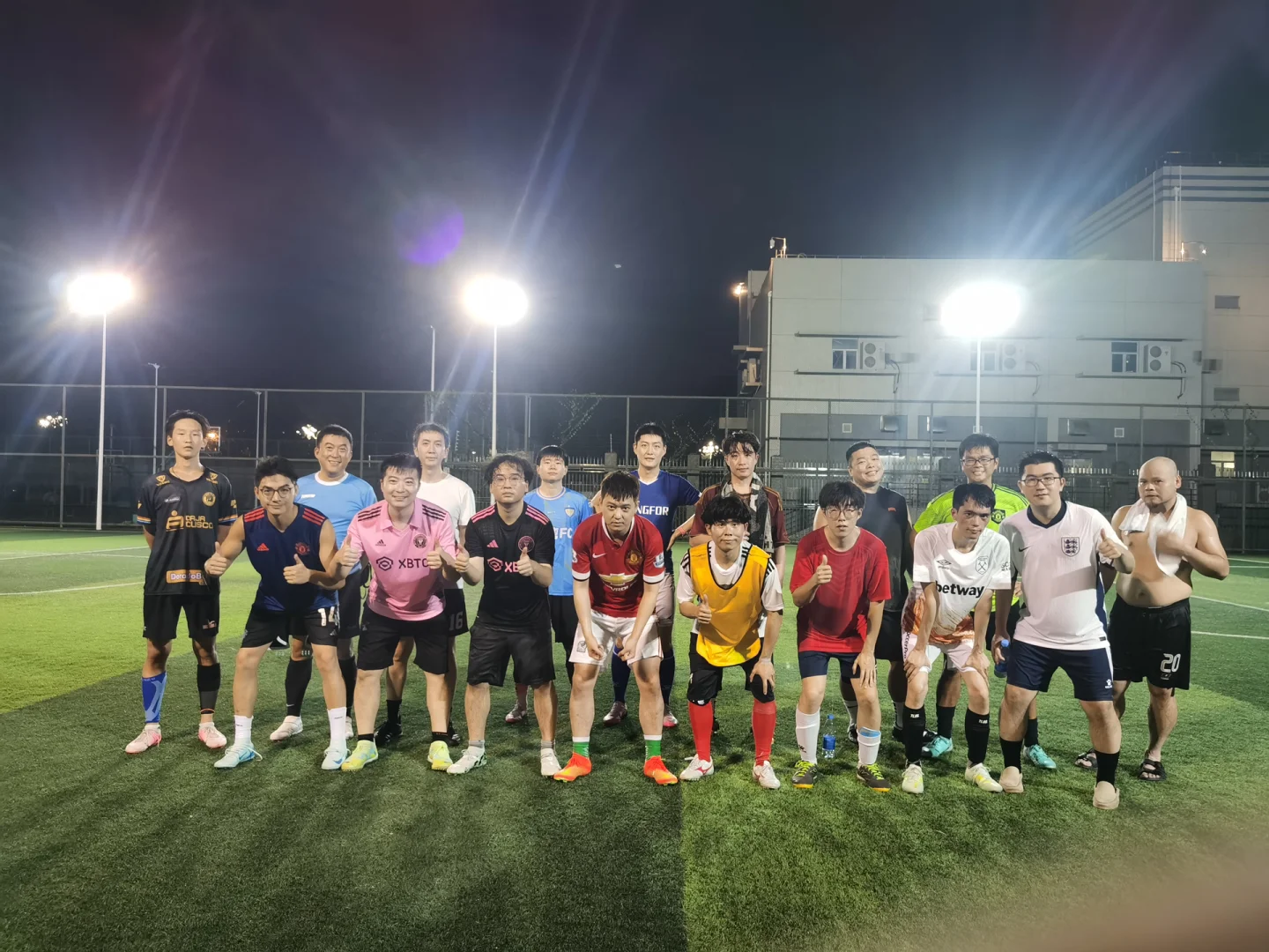 踢球直接来 搭子我来找 萌新➡️大佬都🉑