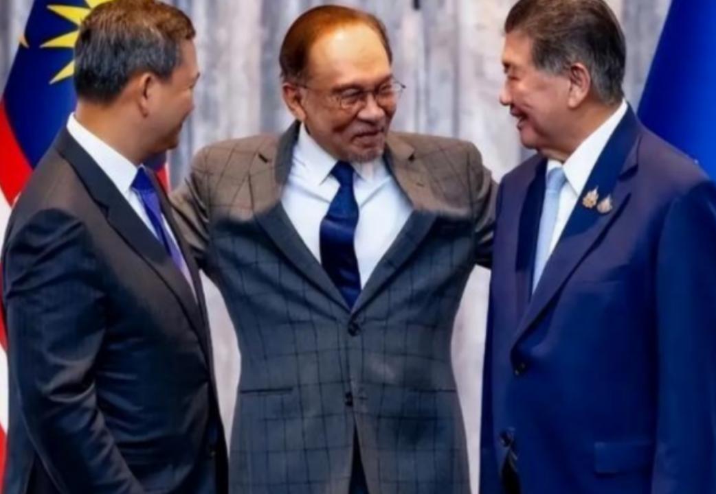 小国的外交智慧：为什么朝、巴、柬要同时搞好多国关系？

小国外交选择背后的生存逻