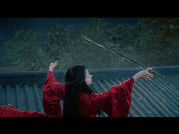 曾舜晞陈都灵吻戏镜头陈都灵曾舜晞假意真情直接斯哈到失控！曾舜晞湿身半裸太绝，水珠