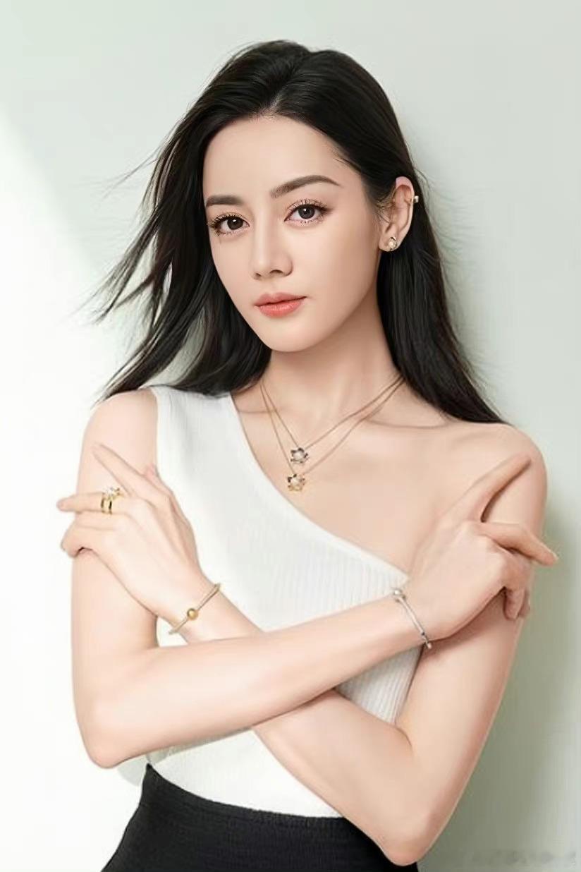 迪丽热巴迪丽热巴0603生日快乐 dlrb 今天星期巴 dlrb 迪丽热巴我喜欢