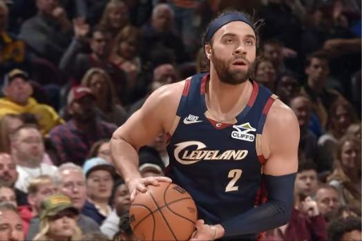 3月28日NBA常规赛，骑士队以149-128的比分大胜热火！斯特鲁斯手感火热，