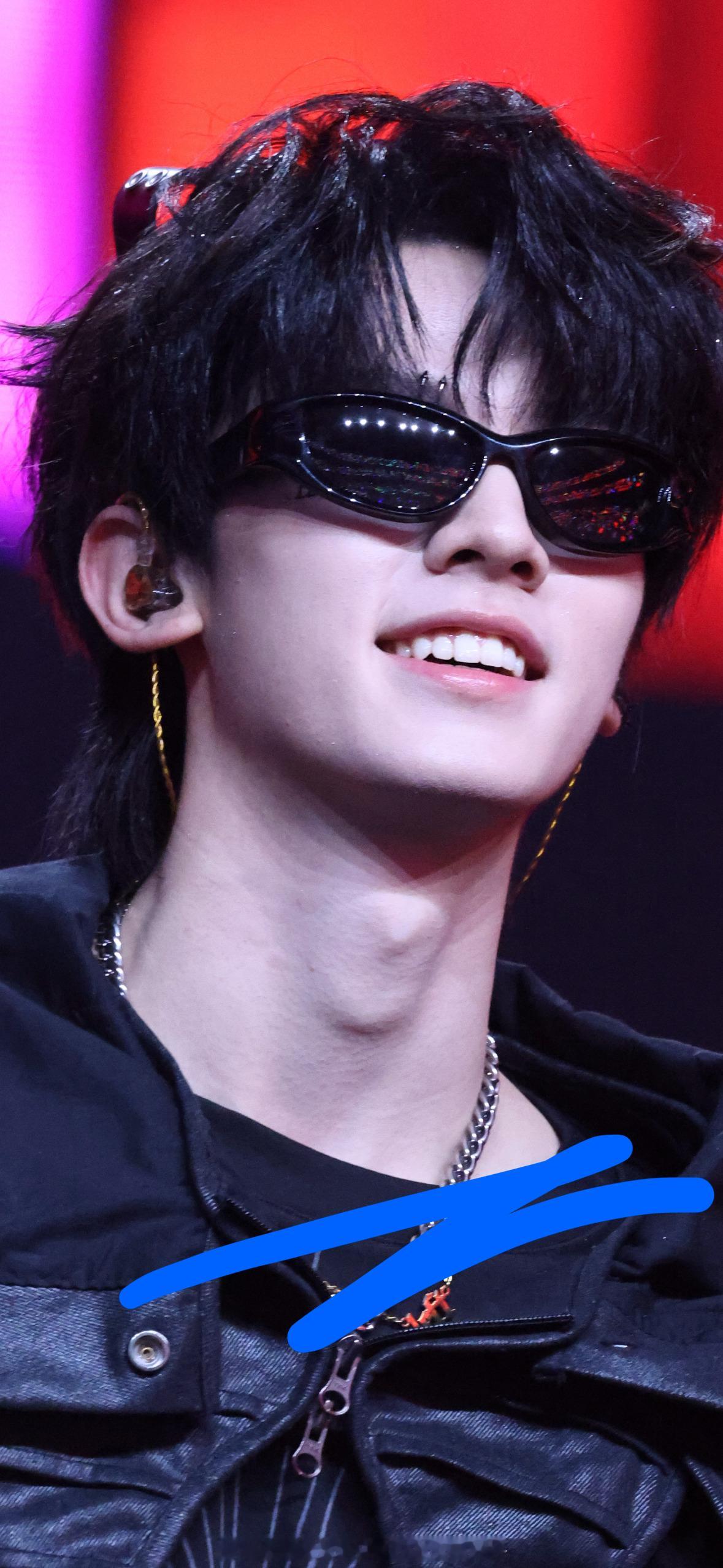 左航《荣耀之战》饭拍生图（前三张稿主自摄） 