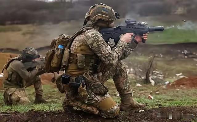 俄媒称，乌军指挥部接受了扎波罗热州古利艾波列失守的事实，将原先在古利艾波列担任防