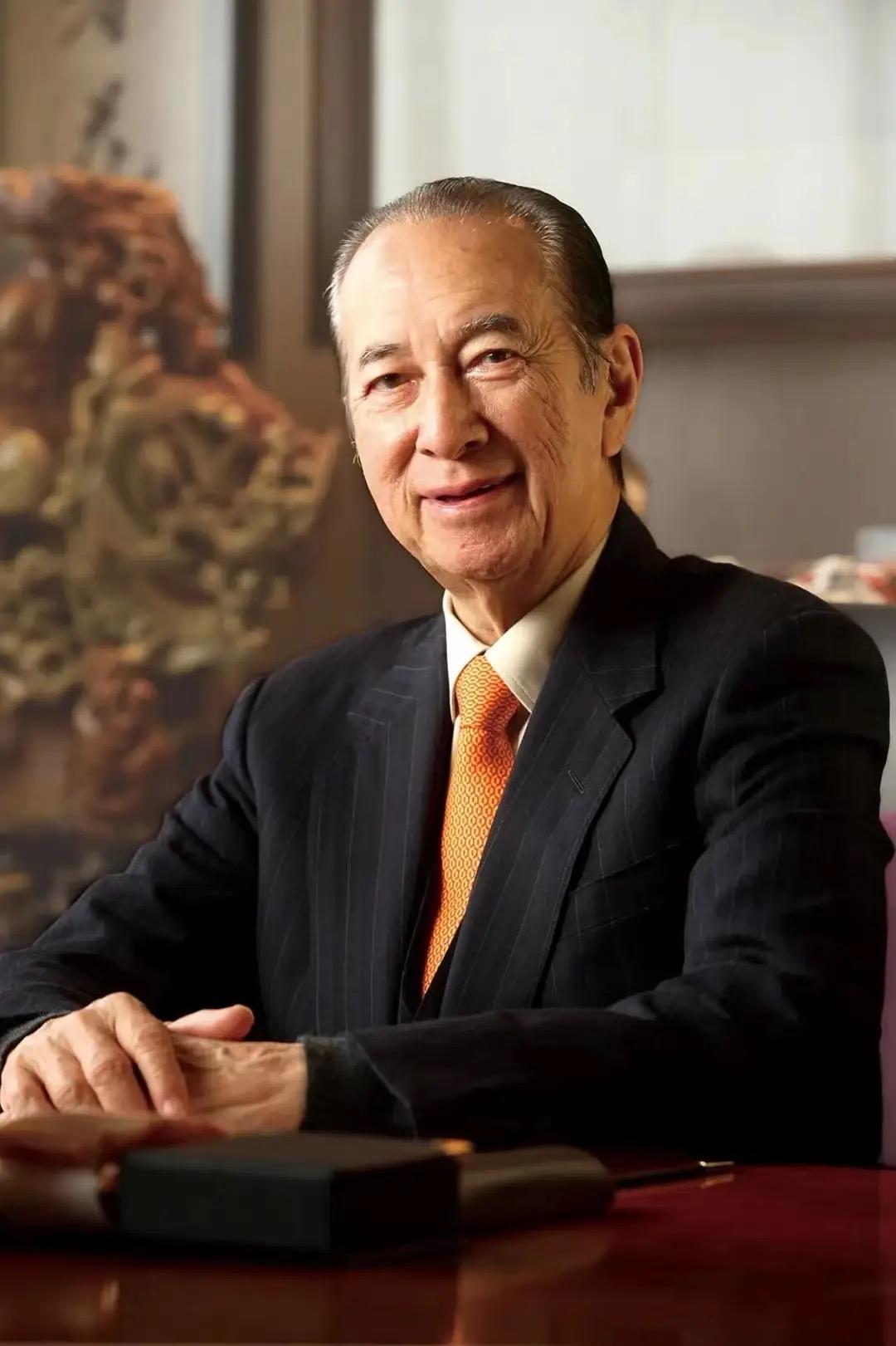 三太陈晚贞可能做梦都没有想到，因为何超莲的婚姻让他再次沦为大众的效柄。三太陈晚贞