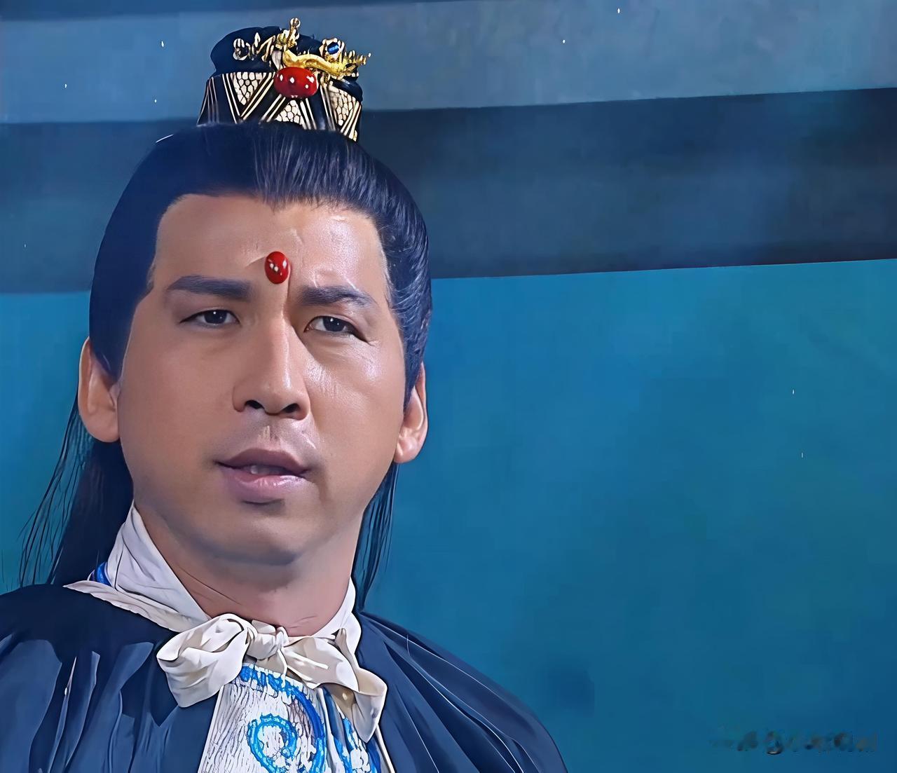 摩昂太子，本名敖摩昂，他是西海龙王的大太子，小白龙敖烈的亲哥哥，为龙族的战神，他