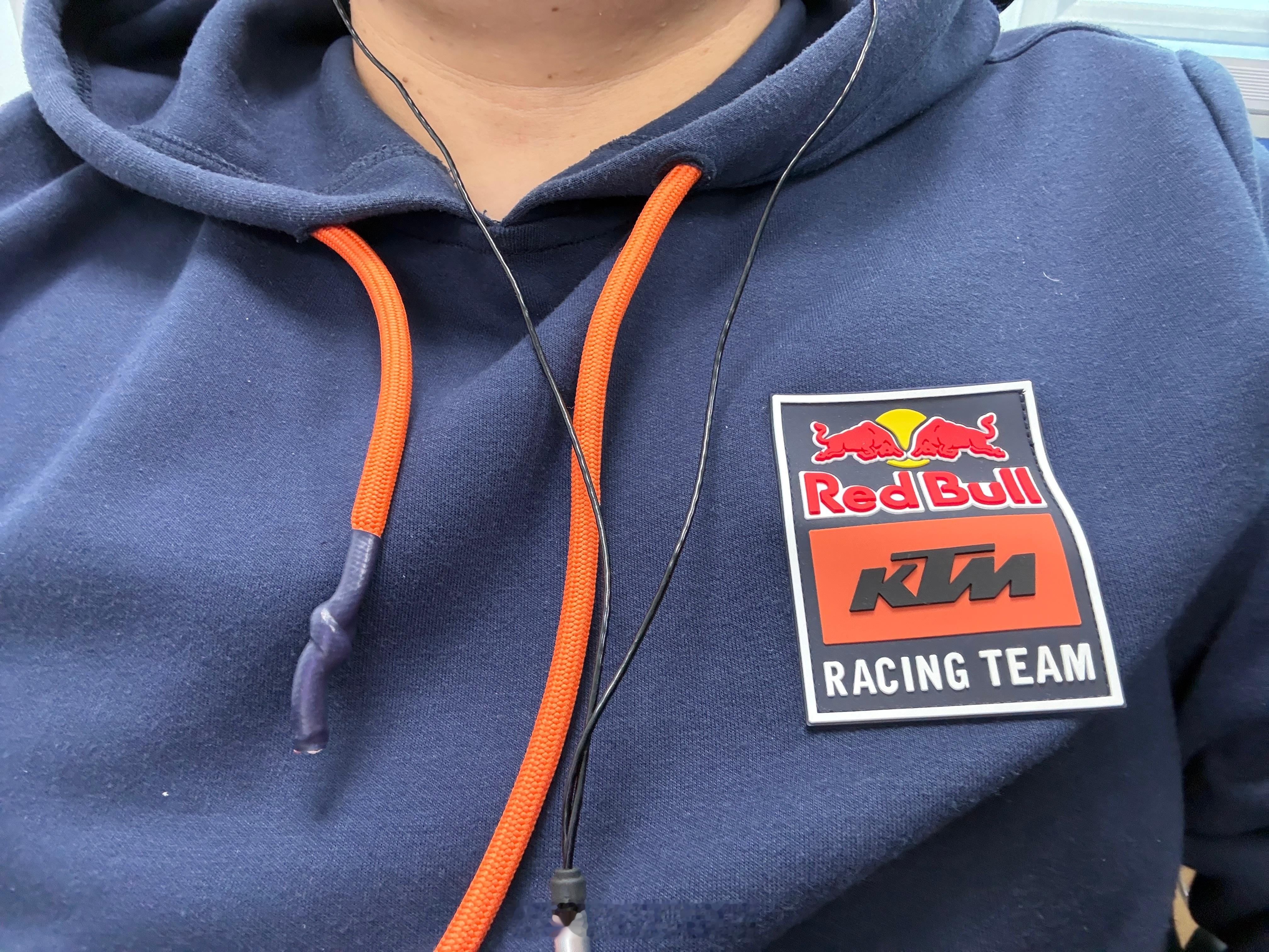 北方开启秋雨绵绵模式 今天上班路上开启红牛模式，好久没有Ready To Rac