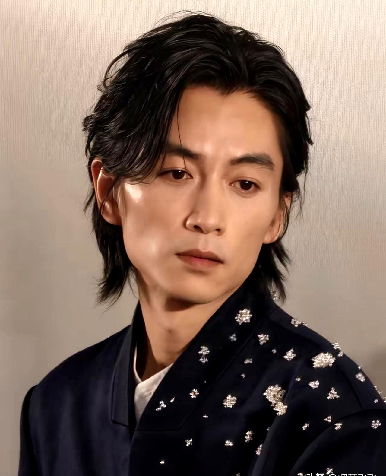 很快两个人就有了儿子
 

很快两个人就有了儿子。
 

陈晓陈妍希结婚后曾被赞