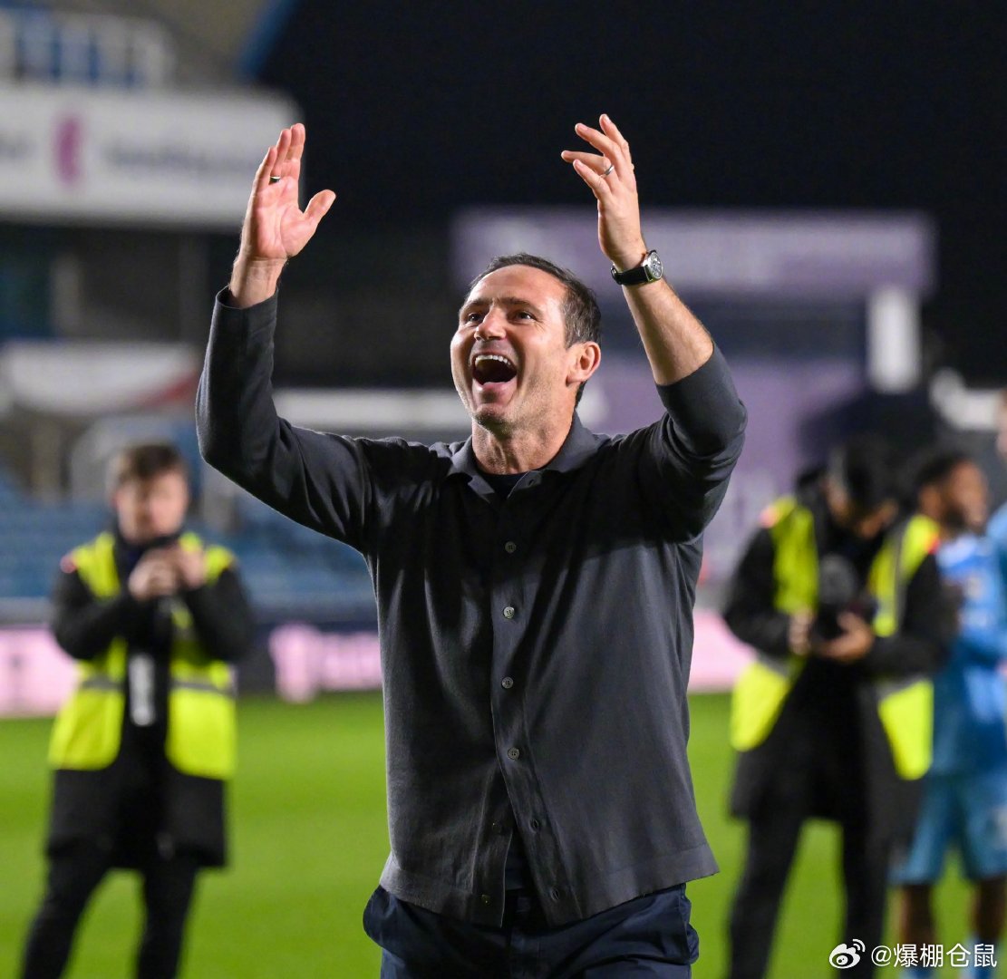 【升级近在眼前】英冠39轮过后，兰帕德带领考文垂以9分优势领跑积分榜，基本锁定一