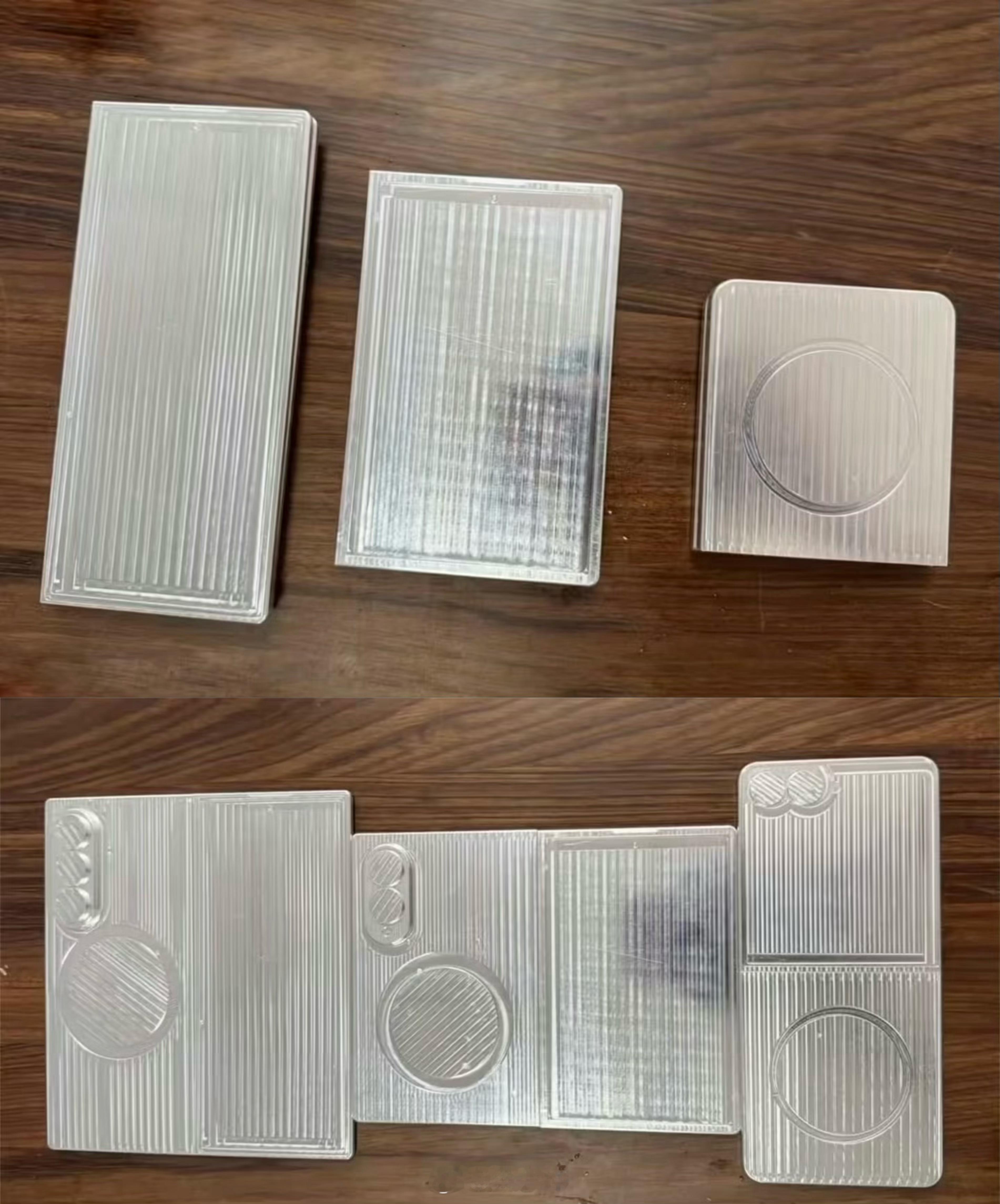 三星阔折叠机模曝光从左到右：三星Galaxy Z Fold8、Z Fold8 W