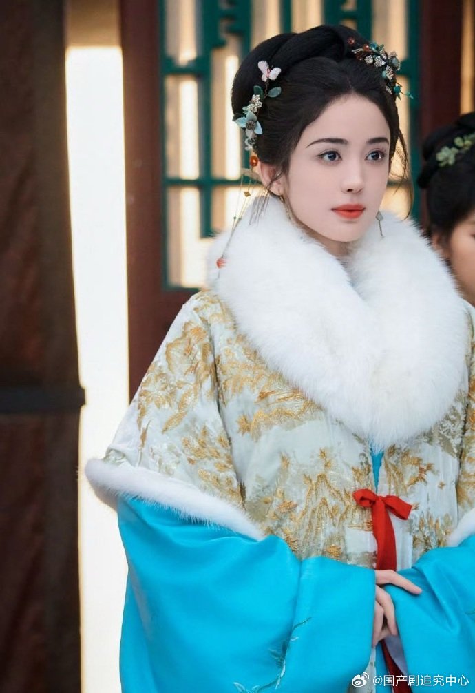 娜扎数了张慧雯转了18圈 谁懂啊娜扎也太暖心了👀张慧雯转圈官宣乘风，她全程盯着