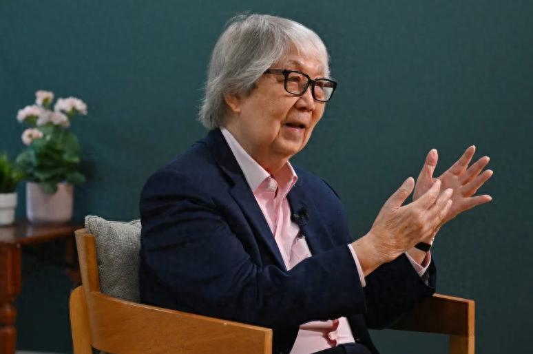 “美国并非不可替代！”新加坡88岁外交老将许通美，对着媒体放了句狠话。
 
新加