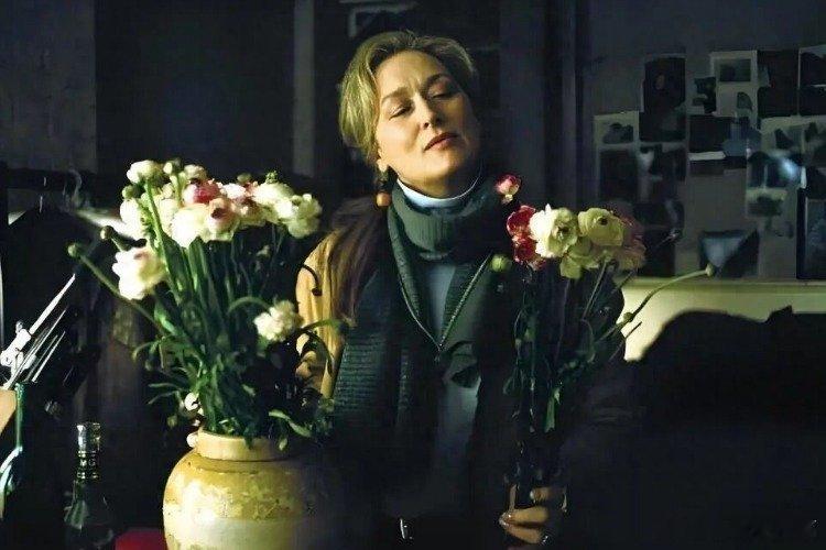 凤凰新闻【上海首批不婚女性养老院生活，曝光后网友炸锅：和想象的完全不一样】提起终