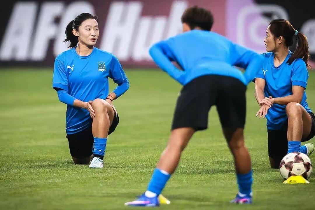 今晚女足亚冠，武汉女足除王霜之外，谁能救主

我之所以这样说，是因为对方的金惠利