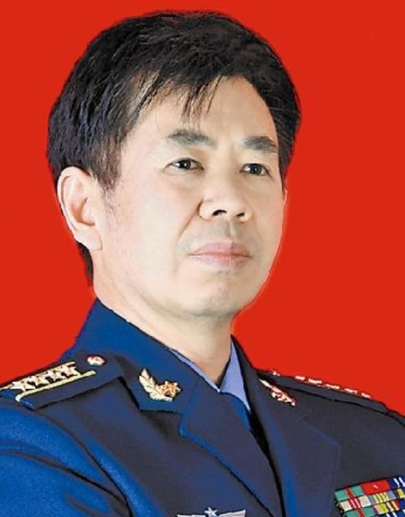 戴旭：对美国根本不用怕！如果美国军舰再敢闯中国海域，就应该打，导弹打光了，就用军