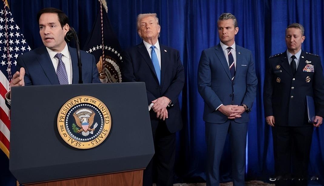 这个问题的标准答案在特朗普那里，其余的都仅供参考！[大笑][大笑][大笑]