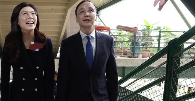 朱立伦组“反郑丽文联盟”？朱营人士：空穴来风。12日有媒体报道，国民党主席郑丽文