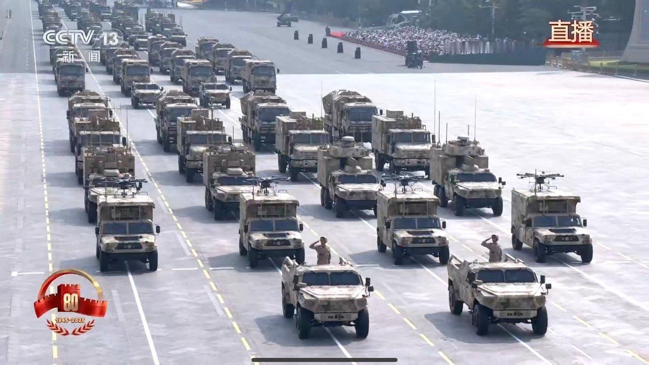 九三盛大阅兵网络空间作战方队[努力] ​​​