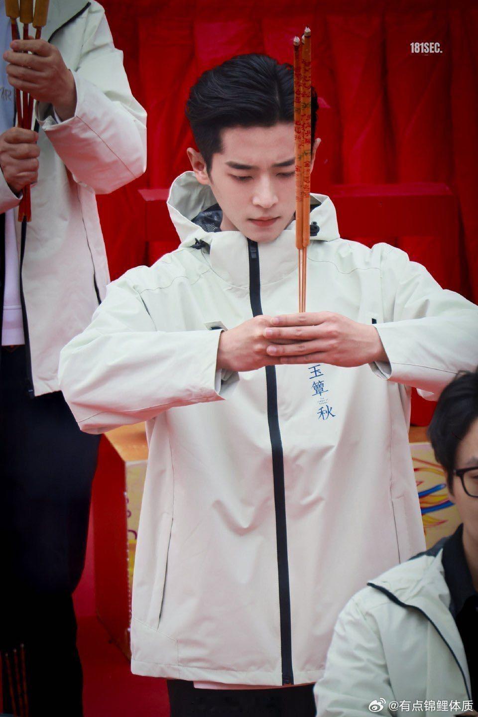 丞磊民国剧我先笑纳了 丞磊我可是开机就跟着你的人了！就这个玉簟秋强制爱，我追定了