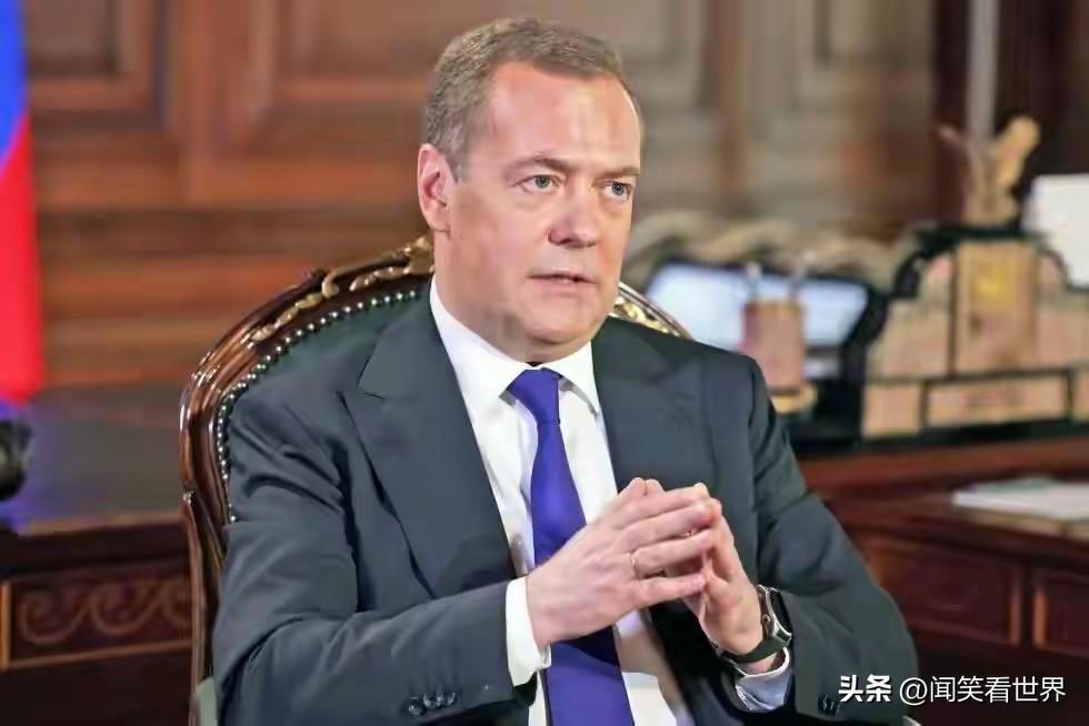 梅德韦杰夫发话了，俄罗斯的邻国今后要想加入欧盟就难了
当地时间4月3日，俄罗斯联