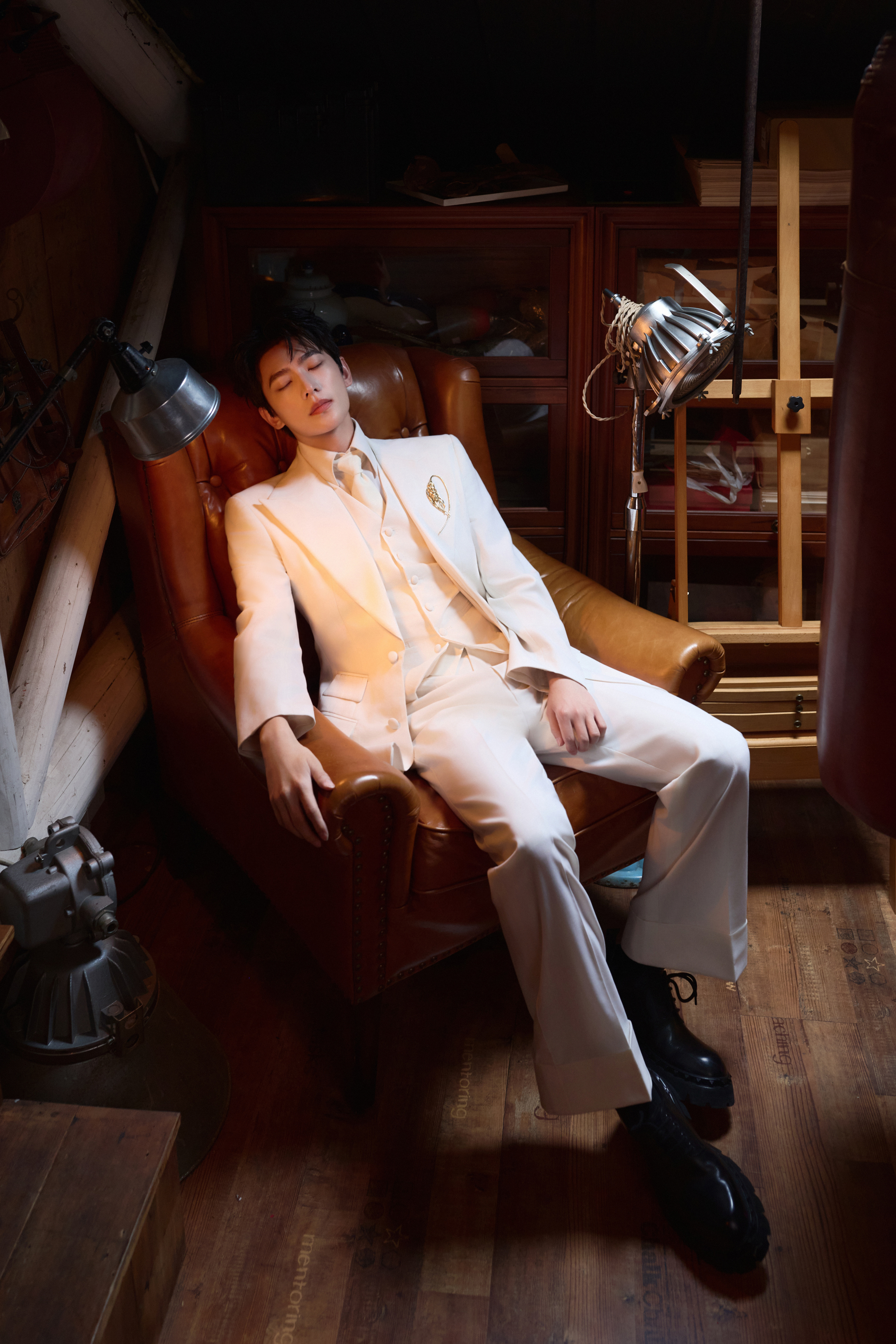 杨洋 × Guerlain 娇兰品牌线下活动造型大片 📸时尚灵感解读