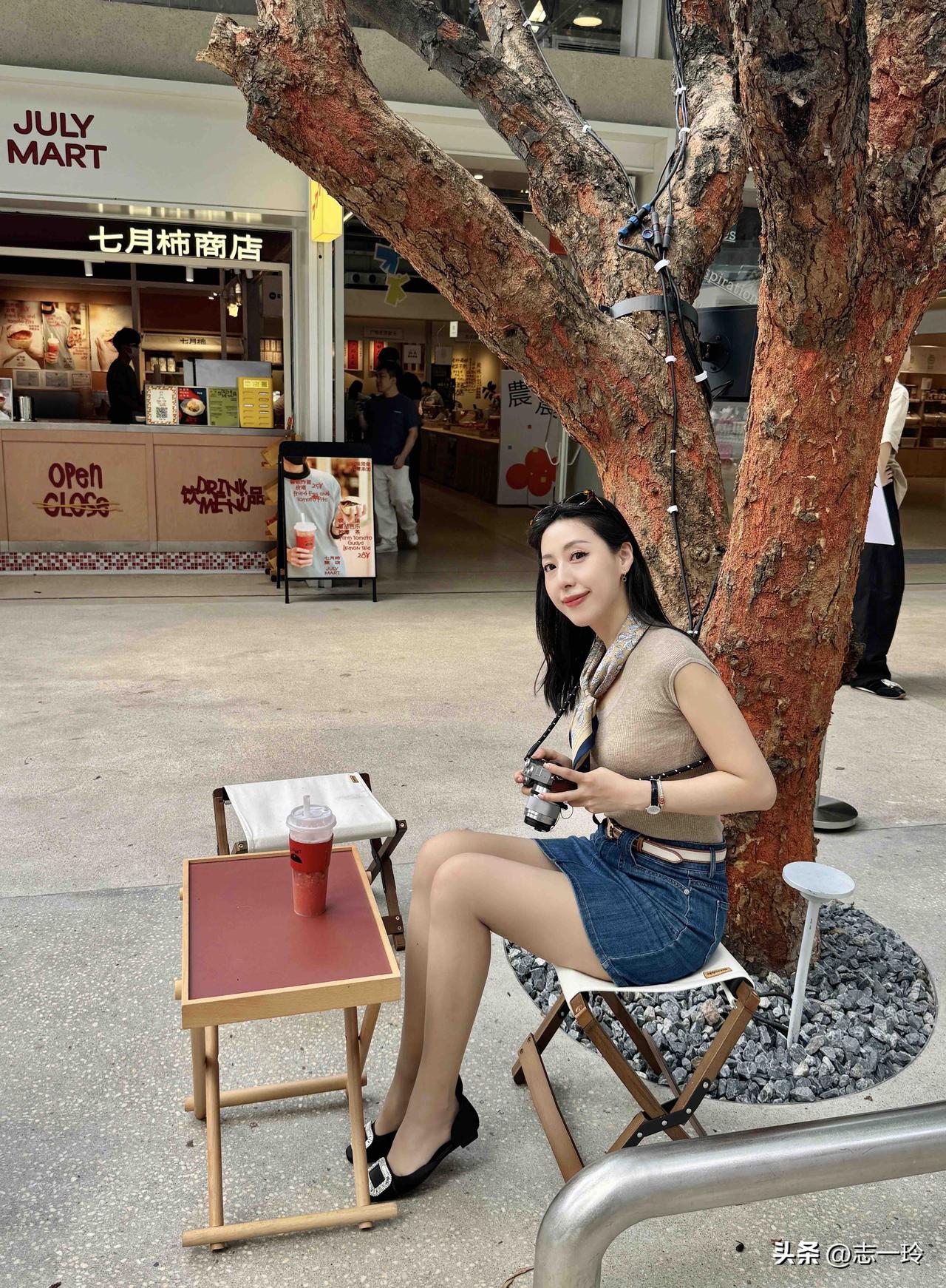 深圳华侨城太好拍了｜今天是甜妹～||还记得上次来打卡了一家咖啡店
还没来得及写，