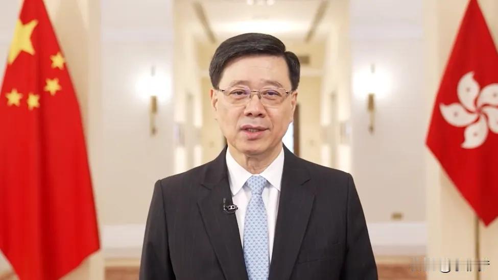 我现在终于明白
为什么黎家盈飞天，李家超会那么高兴了，不仅仅因为黎家盈是香港人，