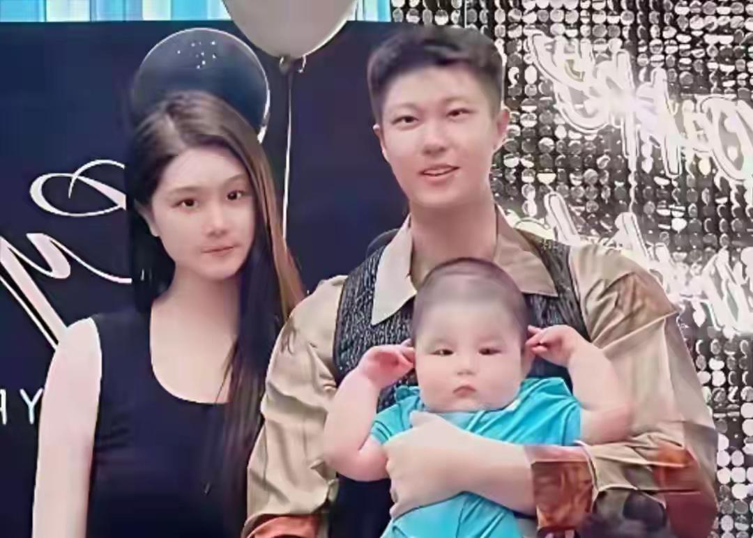 芳名赵一涵，
嫁给帅气男。
育有一娇子，
幸福带笑颜。