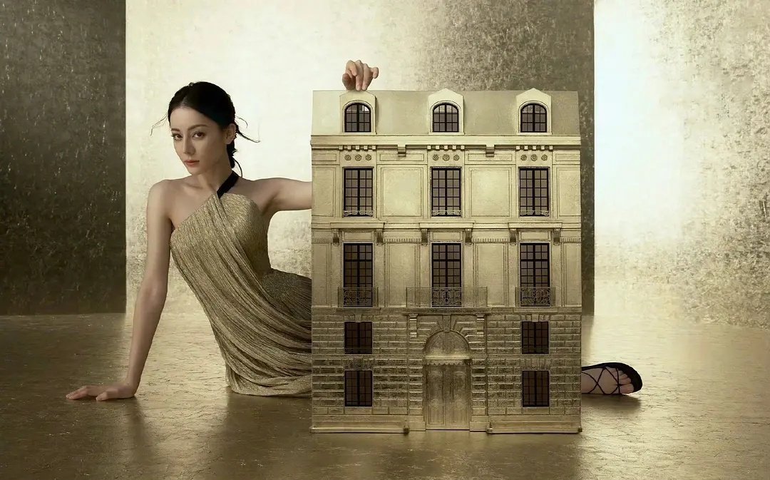 迪丽热巴这个造型是不是挺异域风的？ ​​​