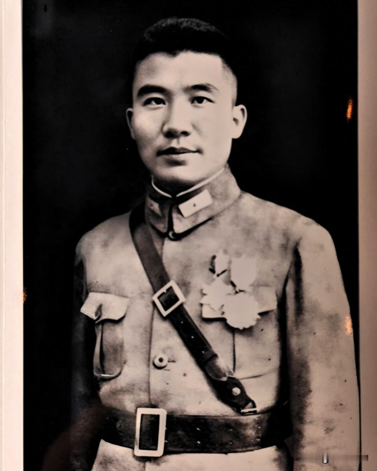 济南战役落下帷幕，守城主将王耀武突围不成，在山东寿光被俘。经过思想教育，他顺应历
