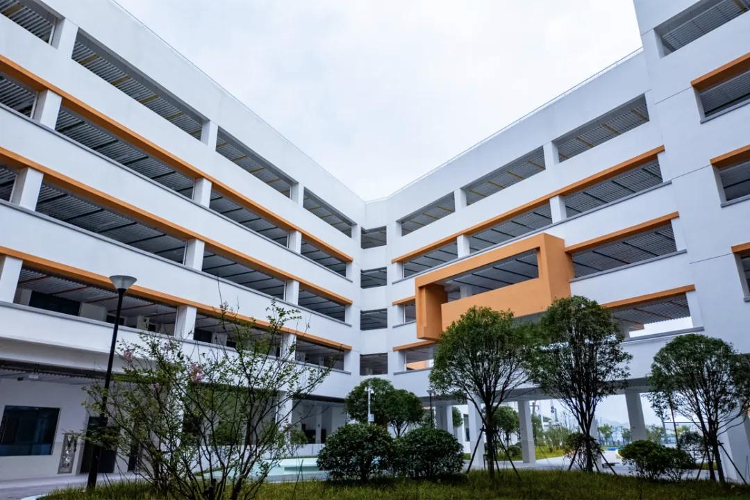 梅溪湖教育配套再升级！博才梅溪湖木棉小学9月迎新生
 
梅溪湖国际新城二期民生配