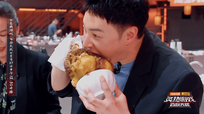 潘玮柏掉进米缸但粉丝不打算救 潘玮柏：我不是掉进米缸，是来给节目组进行食品安全检