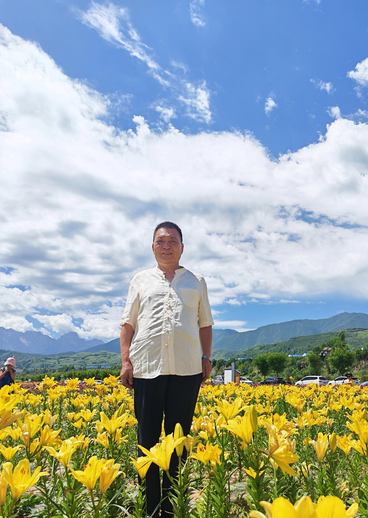 别再争“身体和心理谁更重要”了，缺了任何一个，都算不上真的健康。
你天天泡健身房