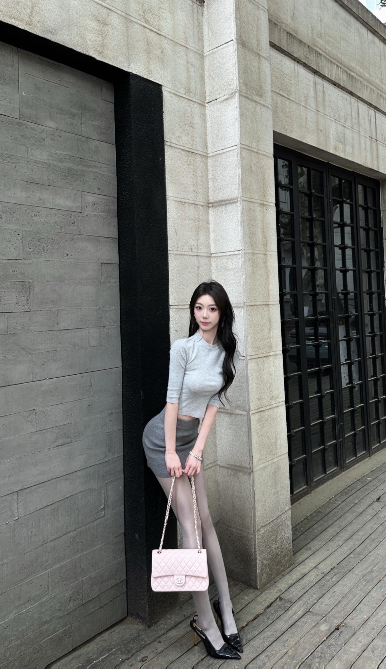 你说灰色是你最爱的颜色